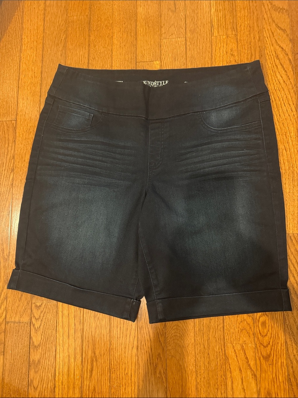 Women’s Black Bermuda Shorts with Rolled Cuff